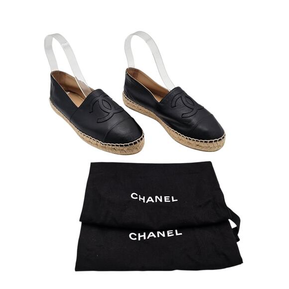 Chanel CC Logo Espadrille Slip On Flat Loafer Black Leather Size 37 US 6 6.5 - Picture 2 of 11